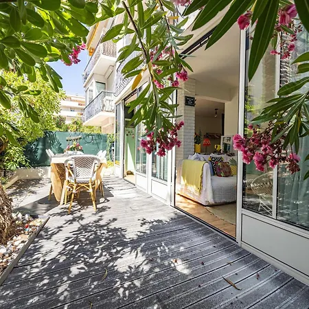 Charming With Terrace A C 4p - *